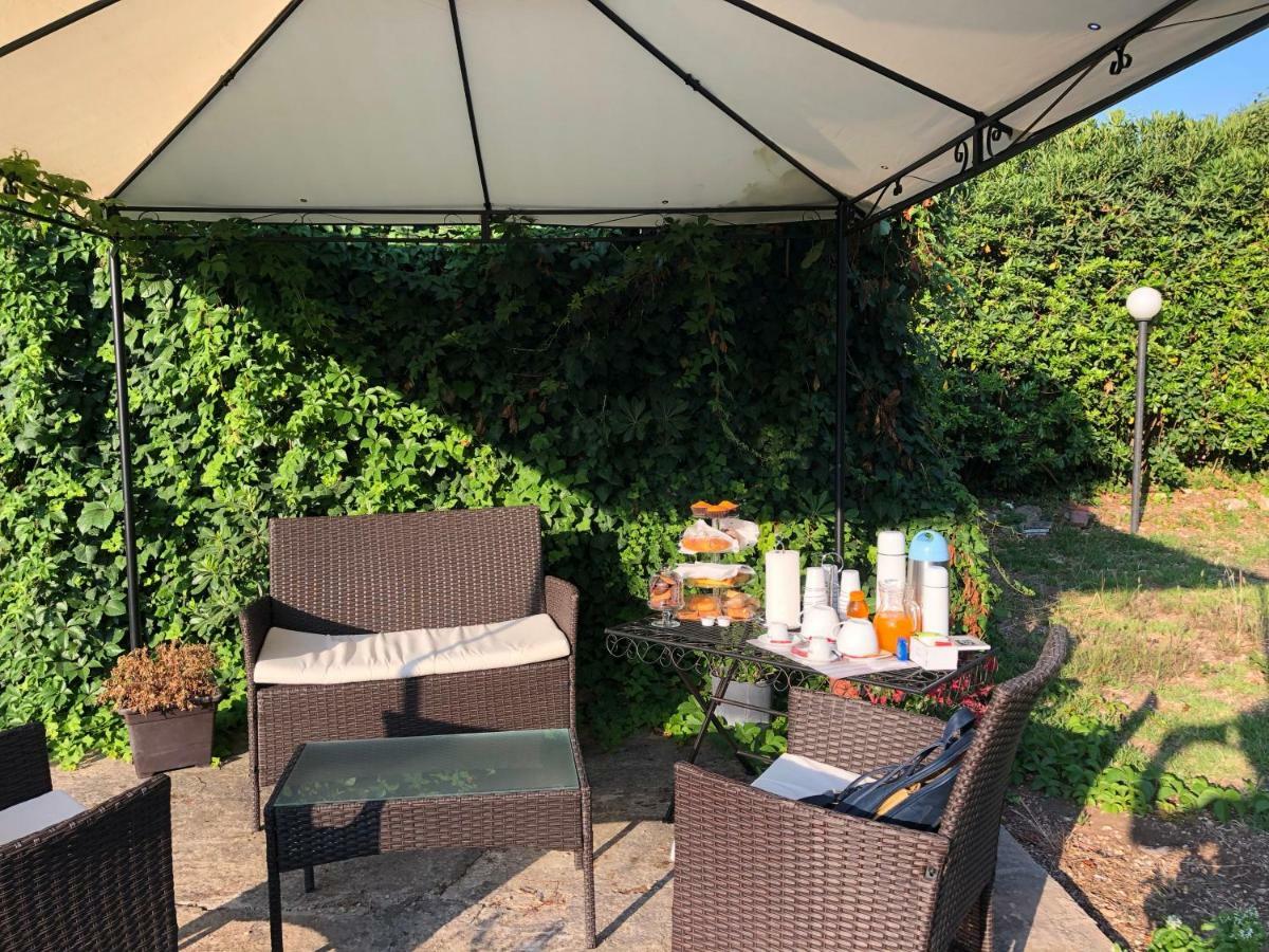 Ferienwohnung La Maison De Daniele Et Maria Fontane Bianche Exterior foto